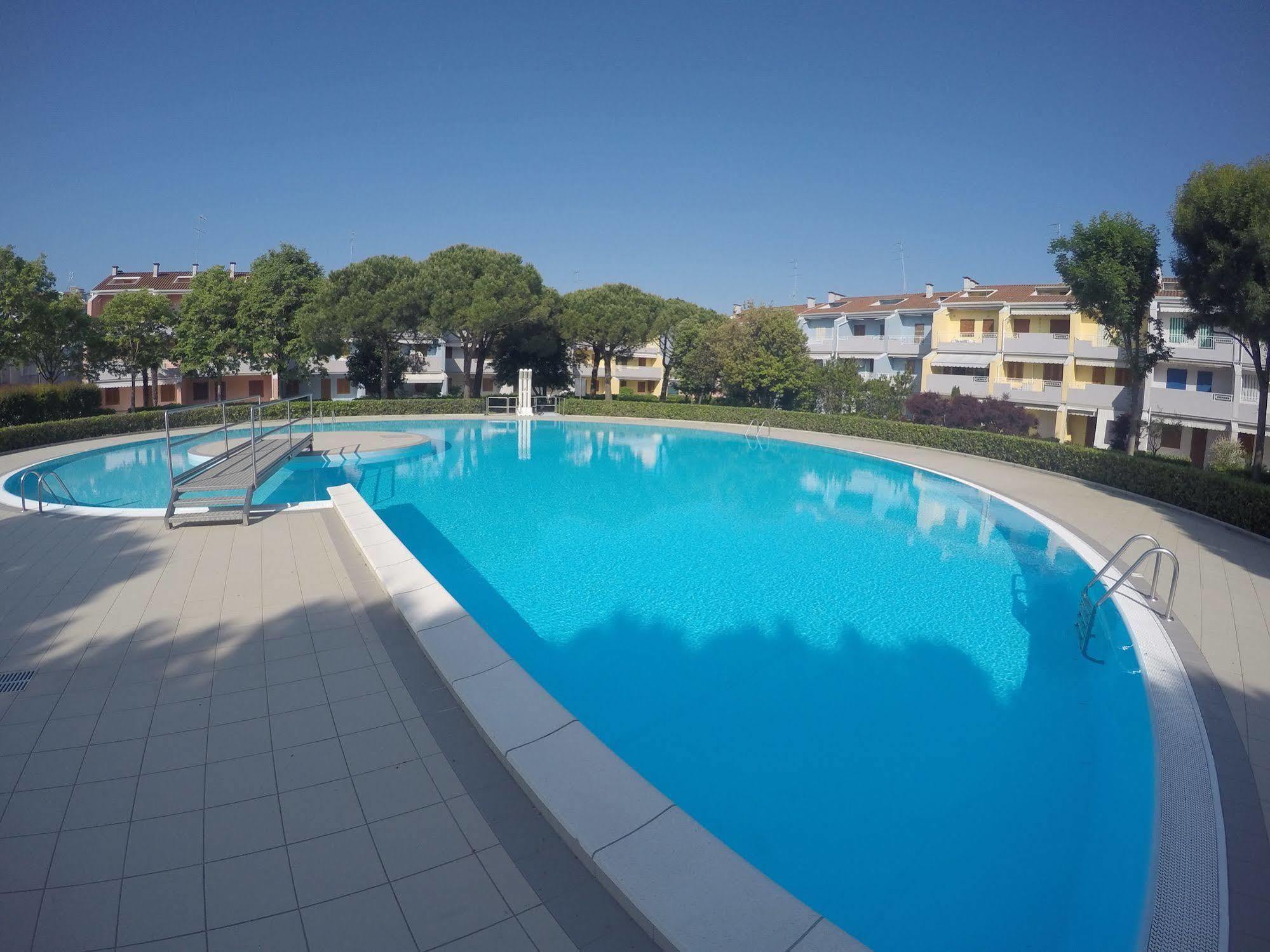 Villaggio Riviera - Agenzia Cocal カオルレ エクステリア 写真